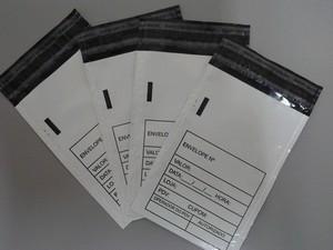 Envelopes de segurança com lacre adesivo